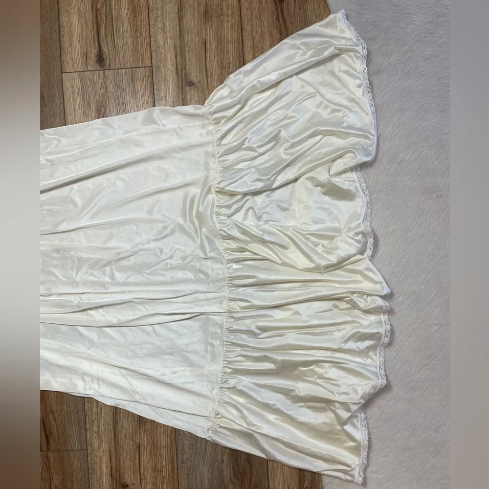 Vintage Vandemere romantic, Victorian, Cottagecore, Croquette Night slip gown - Picture 2 of 9